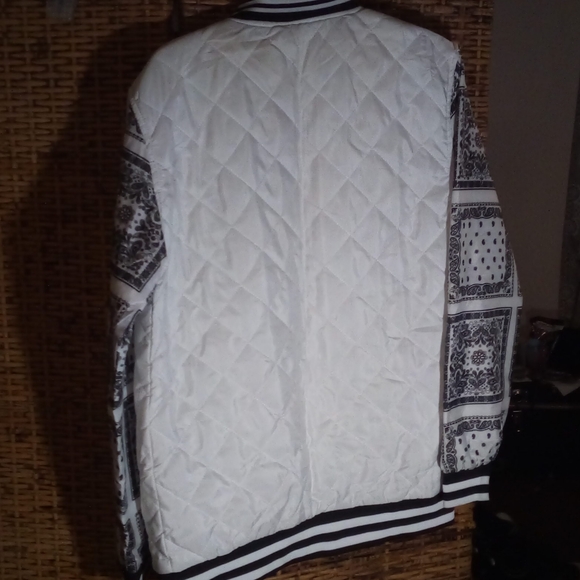 Jacket - Picture 3 of 3